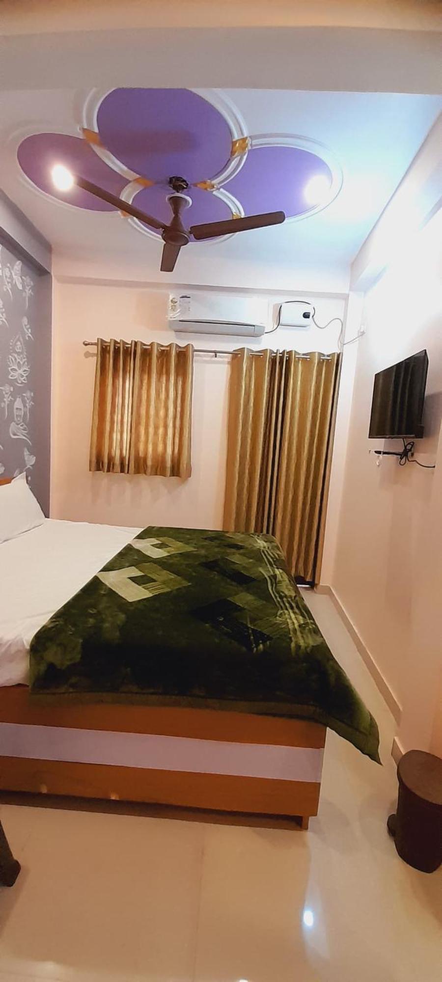 Shiv Niketan Guest House 200Mtr From Shri Ram Mandir Ayodhya Экстерьер фото